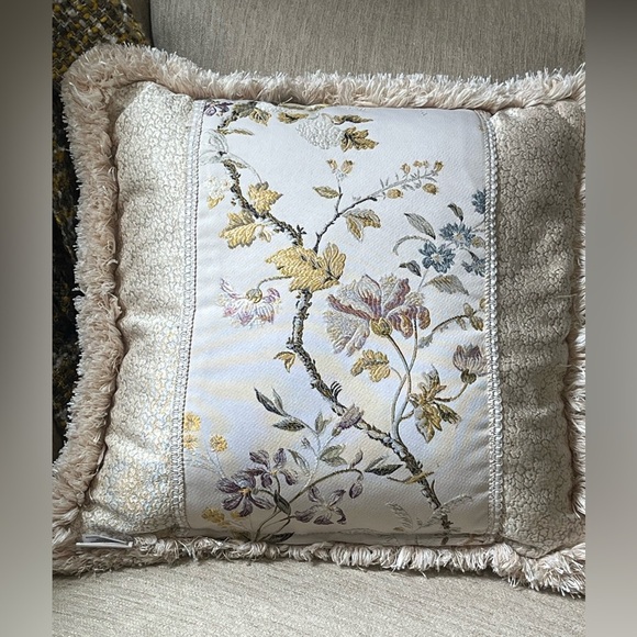 Waterford Cream and Gold Textured THROW Pillow 17”X17” - Picture 4 of 7